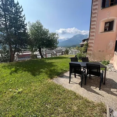 Chesa Fischer Palue Oev-inklusive Apartment Samedan